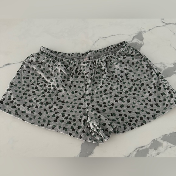 Flora Nikrooz grey spotted pajama shorts set size small - Picture 4 of 5